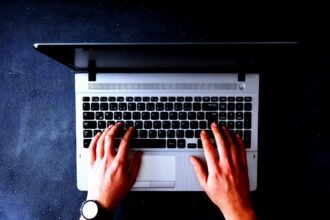 Reverse Blogging